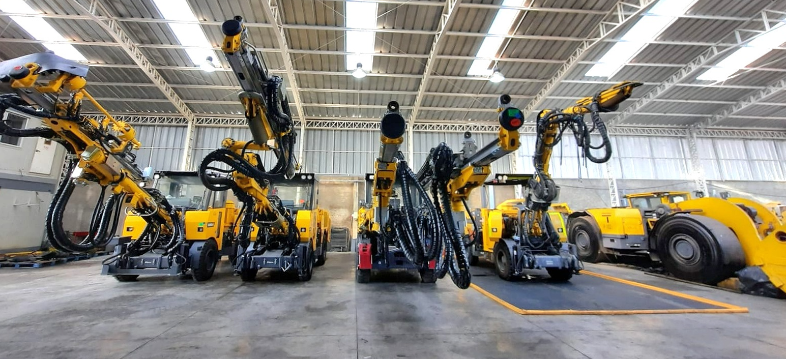 Maquinarias y Equipos MGA